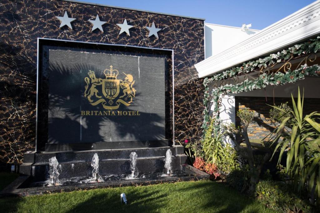 Hotel Britania Kamez Exterior photo